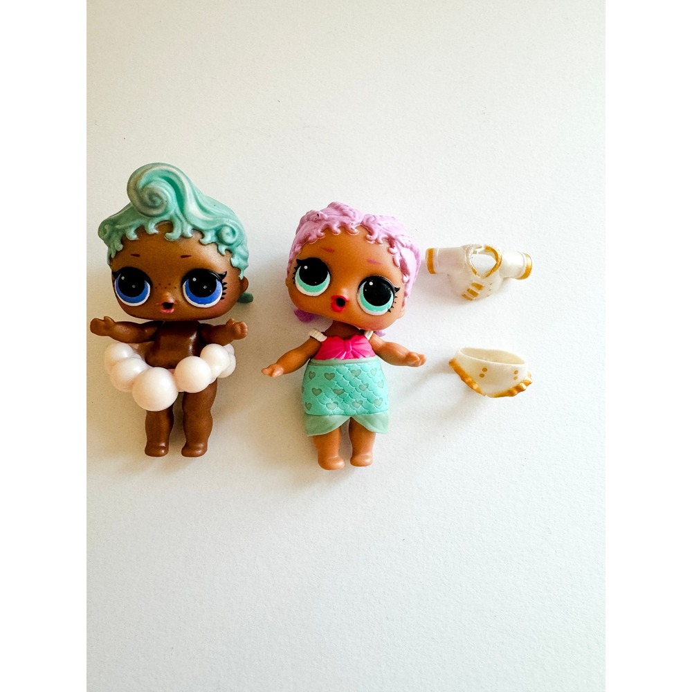 MGA LOL Surprise Lil Merbaby Series 2 Lil Sister Mermaid Doll Purple Hair 1.5in